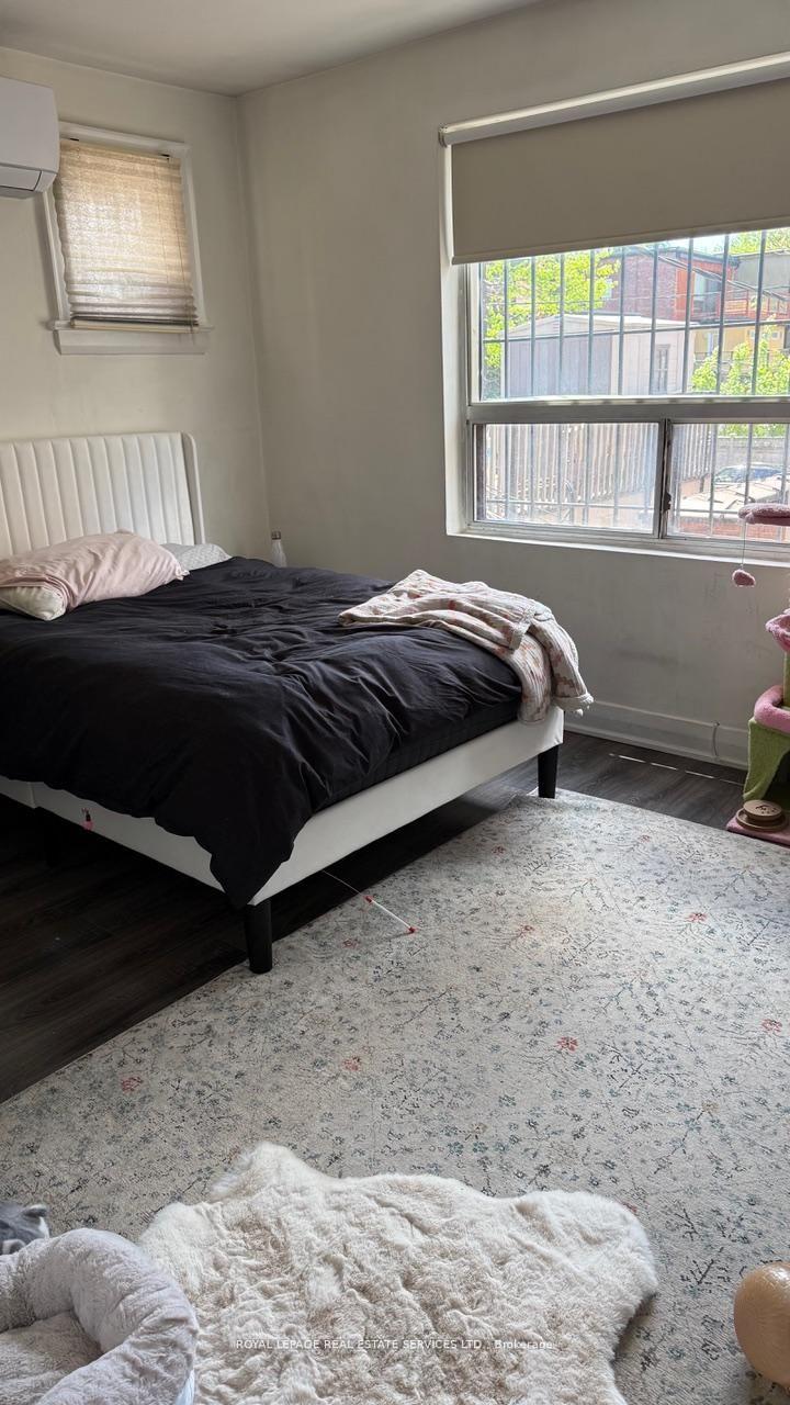 Photo 4 of Unit B, 136 Avenue Road, Toronto, The Annex — HOMEH