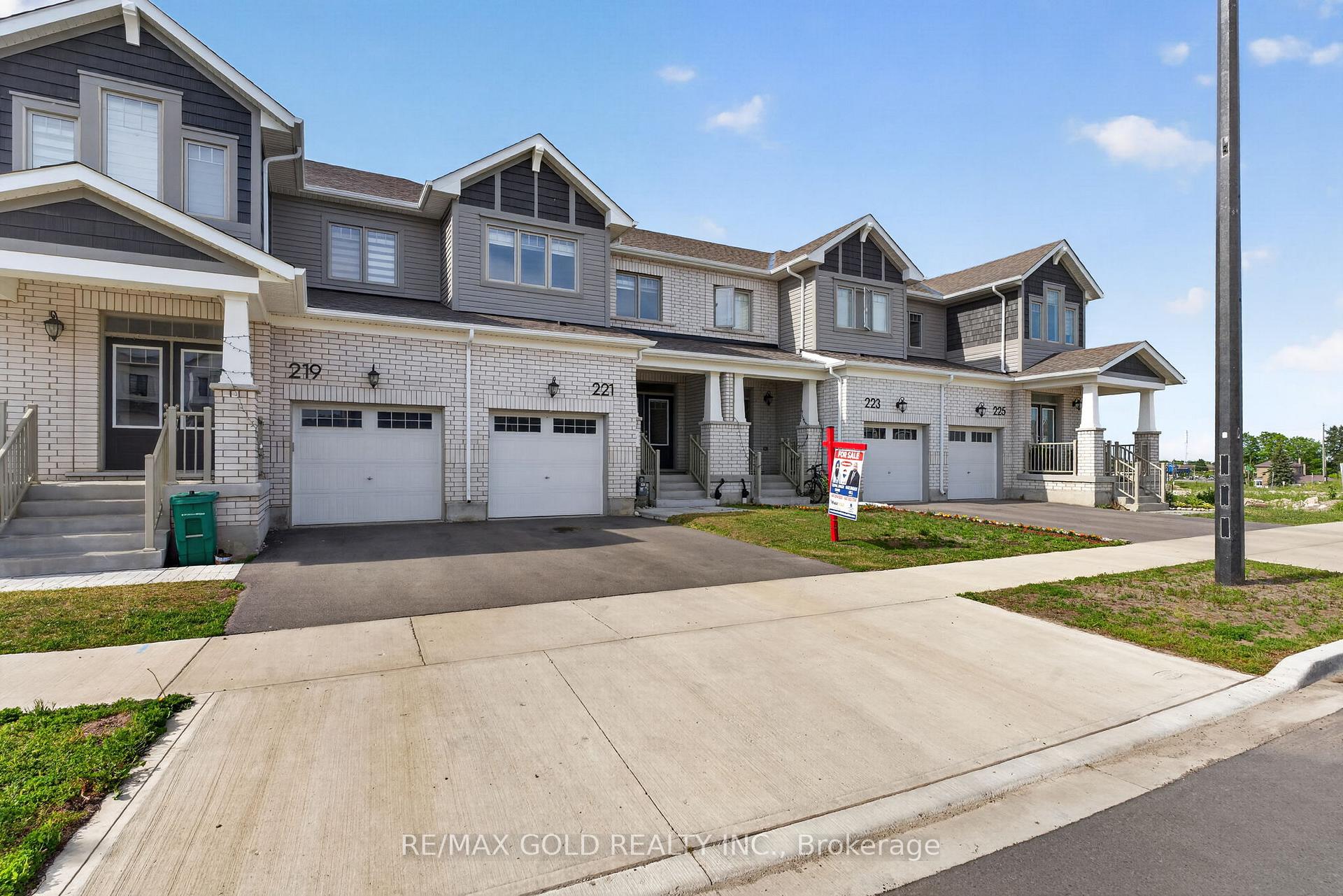 Photo 2 of 221 Histand Trail, Kitchener, Trussler — HOMEH