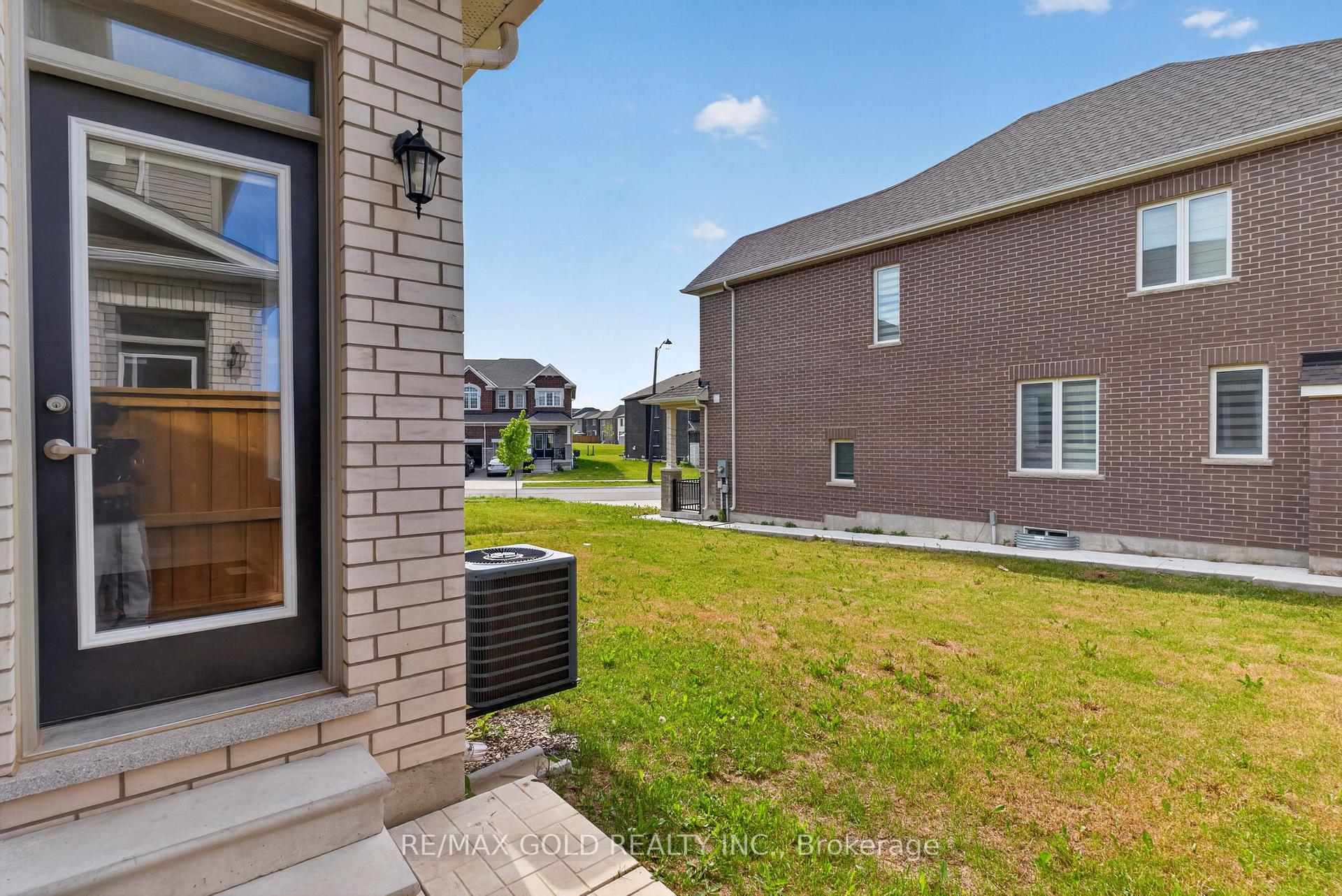 Photo 33 of 221 Histand Trail, Kitchener, Trussler — HOMEH