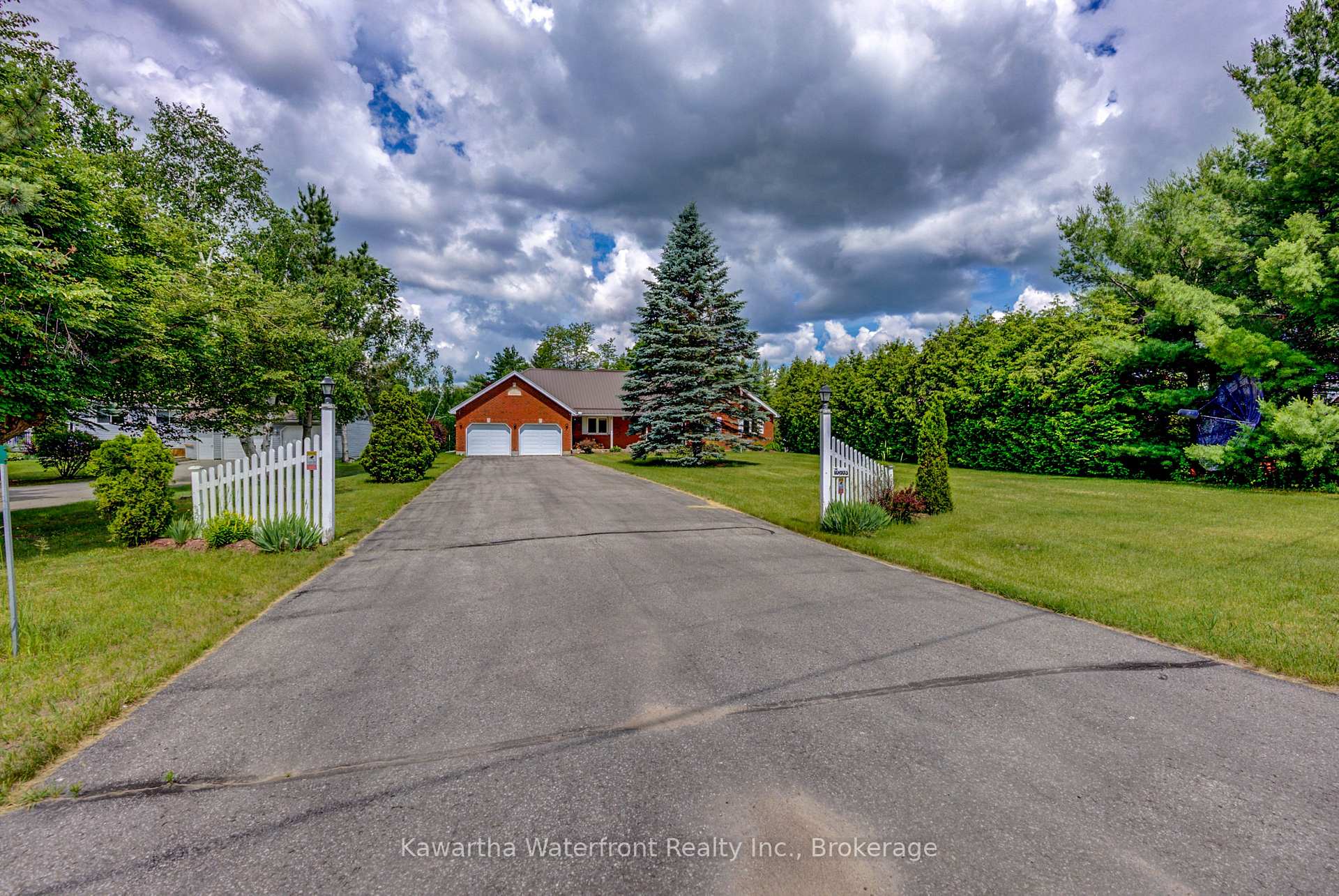 Photo 5 of 4 Evans Drive, Kawartha Lakes, Somerville — HOMEH