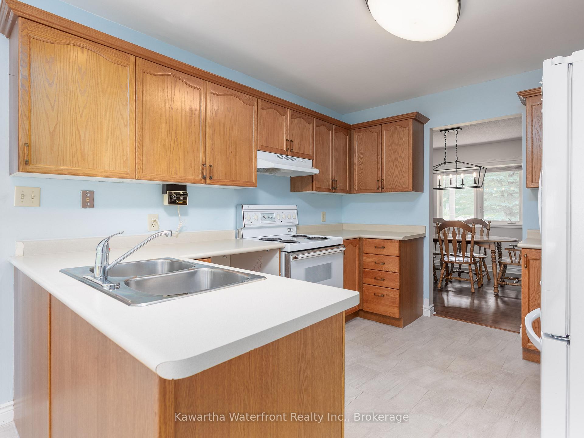 Photo 11 of 4 Evans Drive, Kawartha Lakes, Somerville — HOMEH
