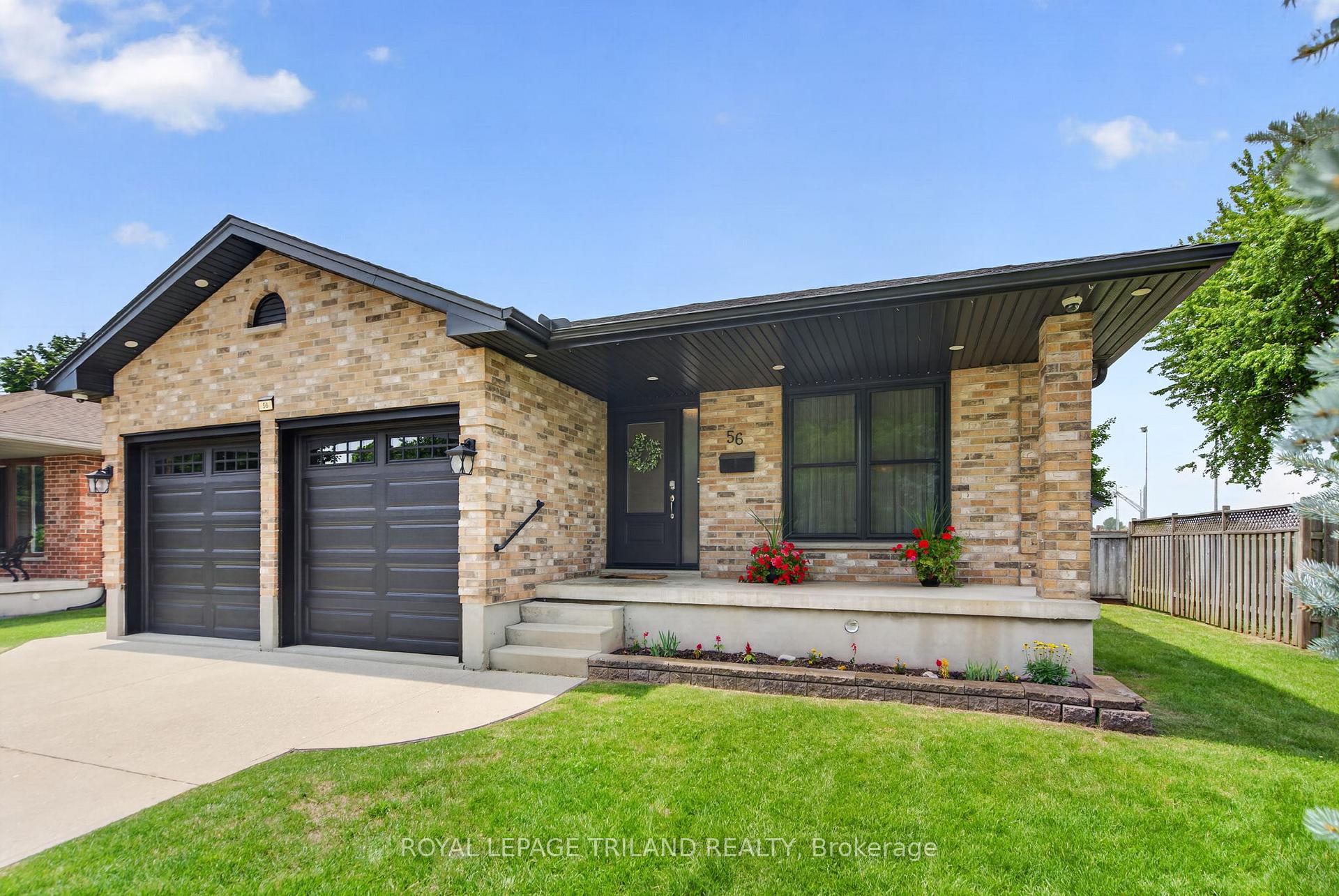 Photo 2 of 56 Parkview Crescent, Strathroy-Caradoc, SE — HOMEH