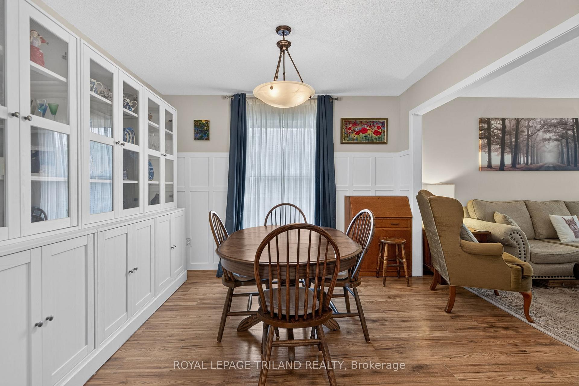 Photo 6 of 56 Parkview Crescent, Strathroy-Caradoc, SE — HOMEH