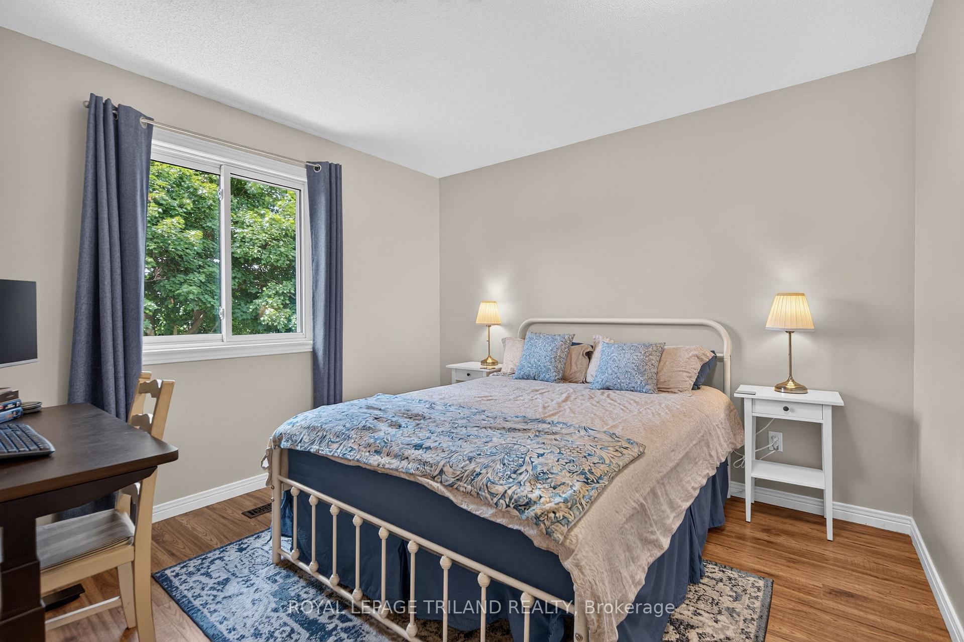 Photo 16 of 56 Parkview Crescent, Strathroy-Caradoc, SE — HOMEH