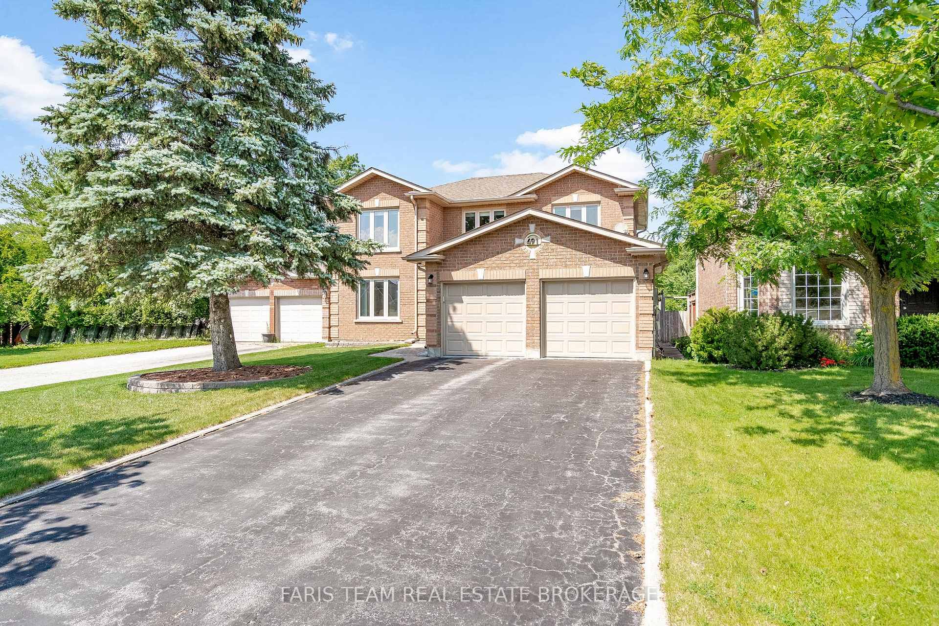 Photo 1 of 491 Ferndale Drive N, Barrie, Northwest — HOMEH