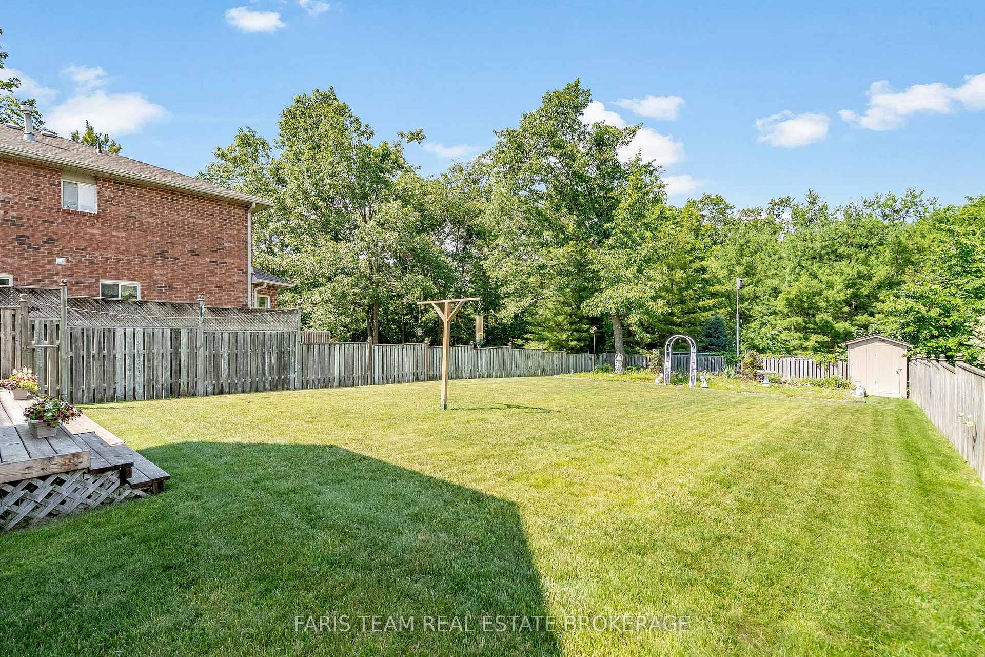Photo 33 of 491 Ferndale Drive N, Barrie, Northwest — HOMEH