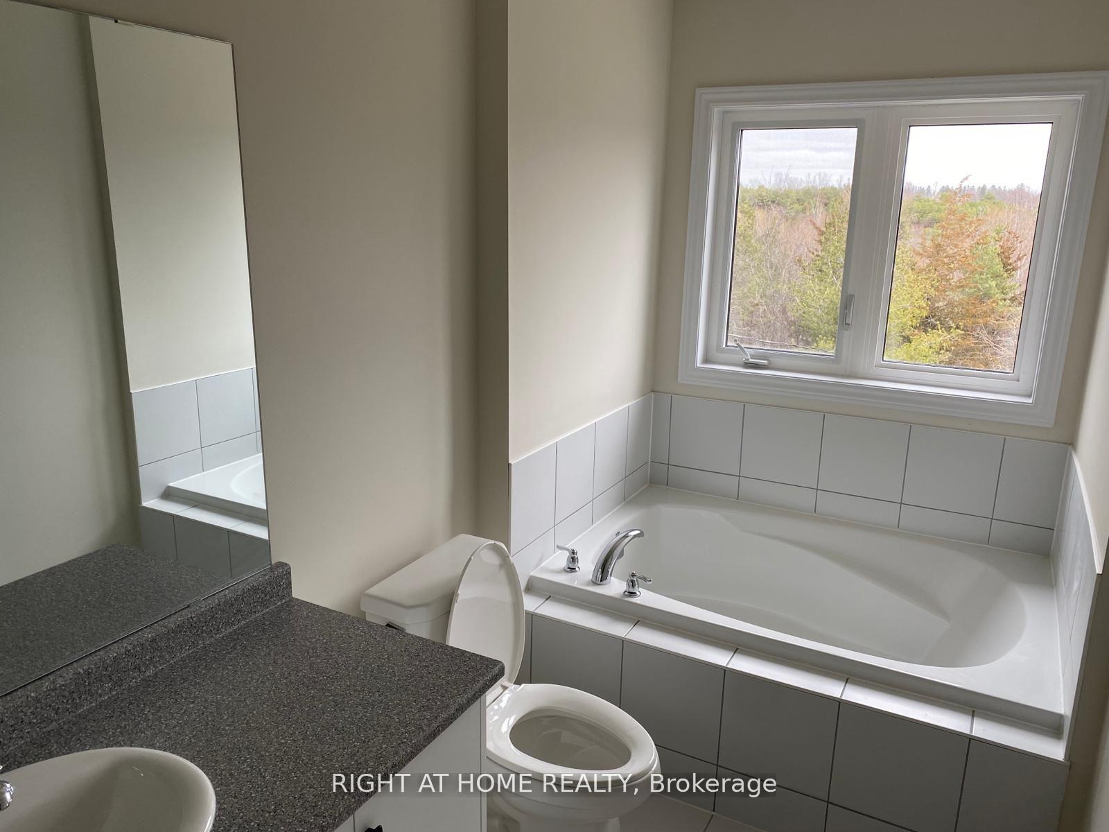 Photo 11 of 98 Senay Circle NW, Clarington, Courtice — HOMEH