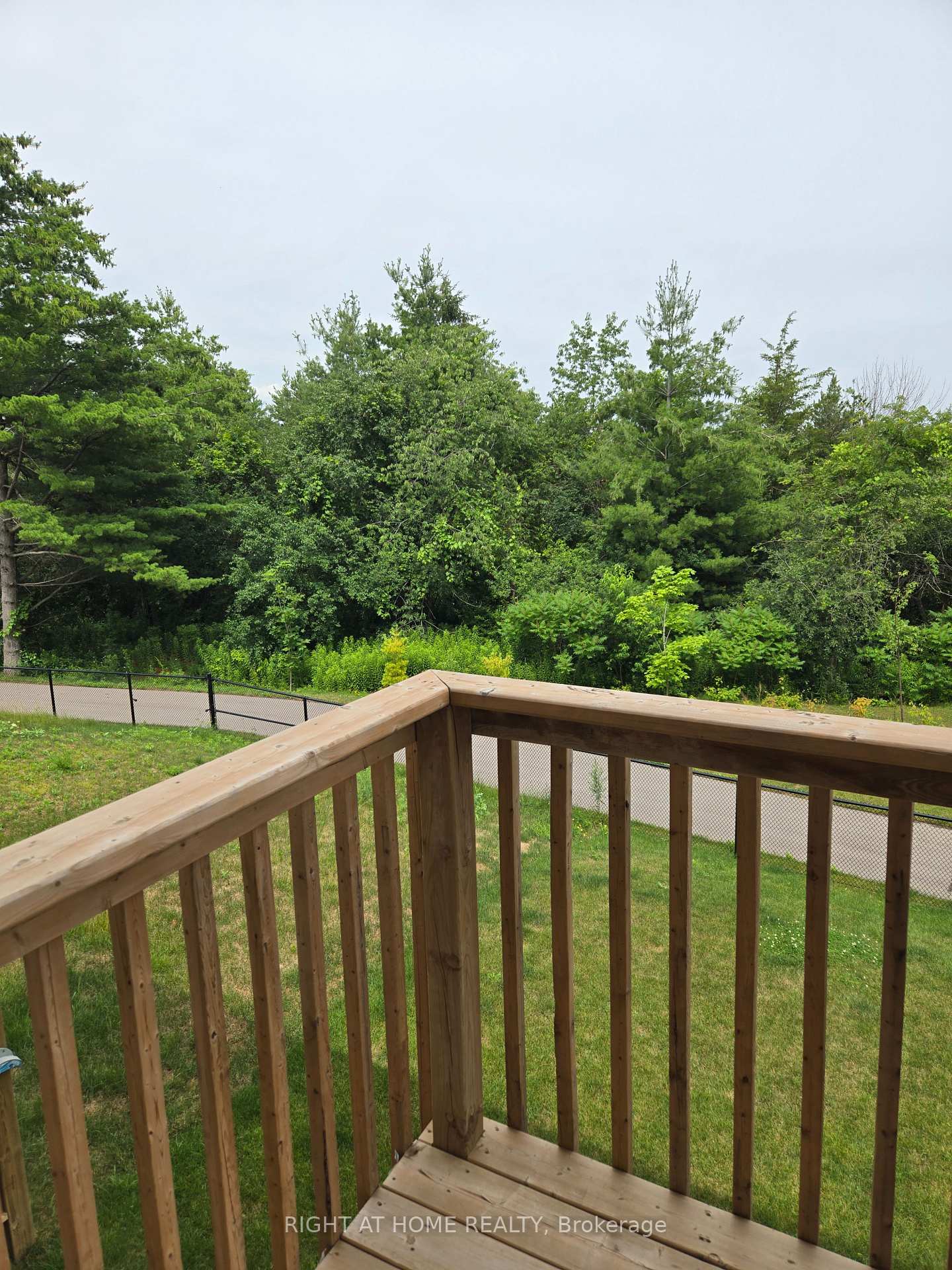 Photo 16 of 98 Senay Circle NW, Clarington, Courtice — HOMEH