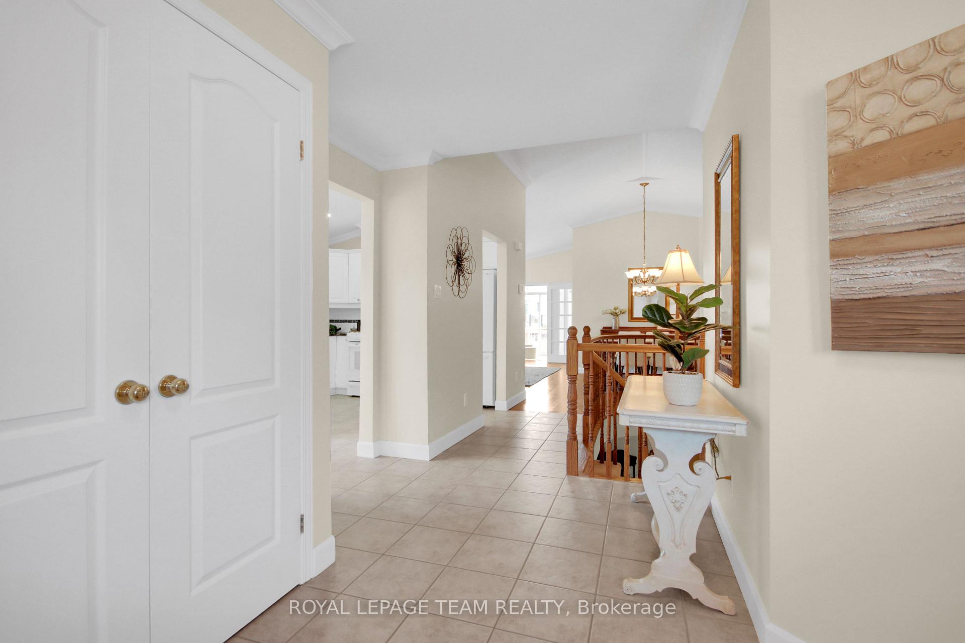 Photo 5 of 83 Waterthrush Crescent, Ottawa, Kanata - Bridlewood — HOMEH