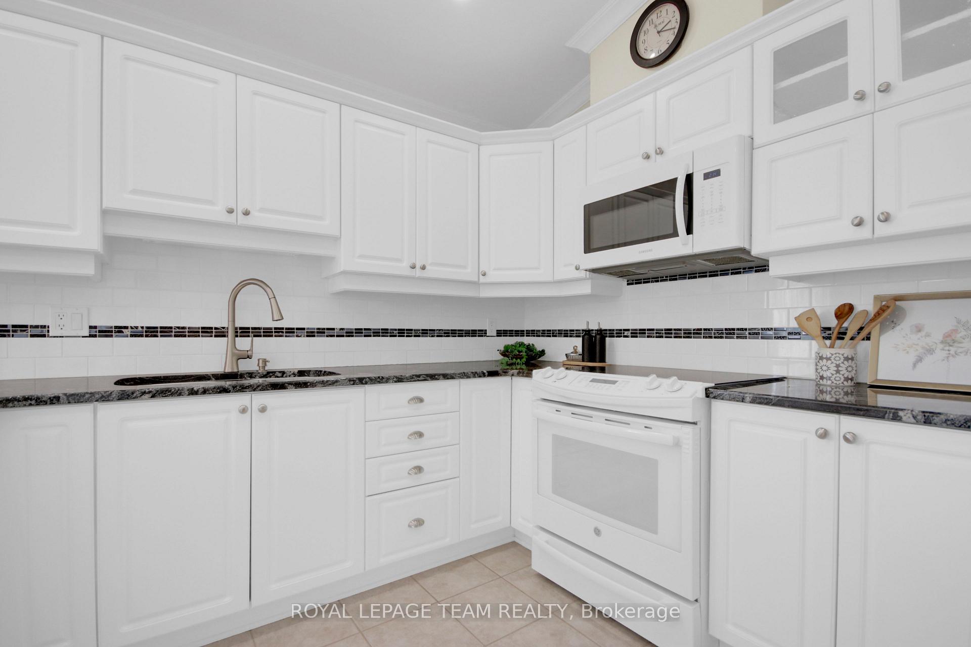 Photo 20 of 83 Waterthrush Crescent, Ottawa, Kanata - Bridlewood — HOMEH