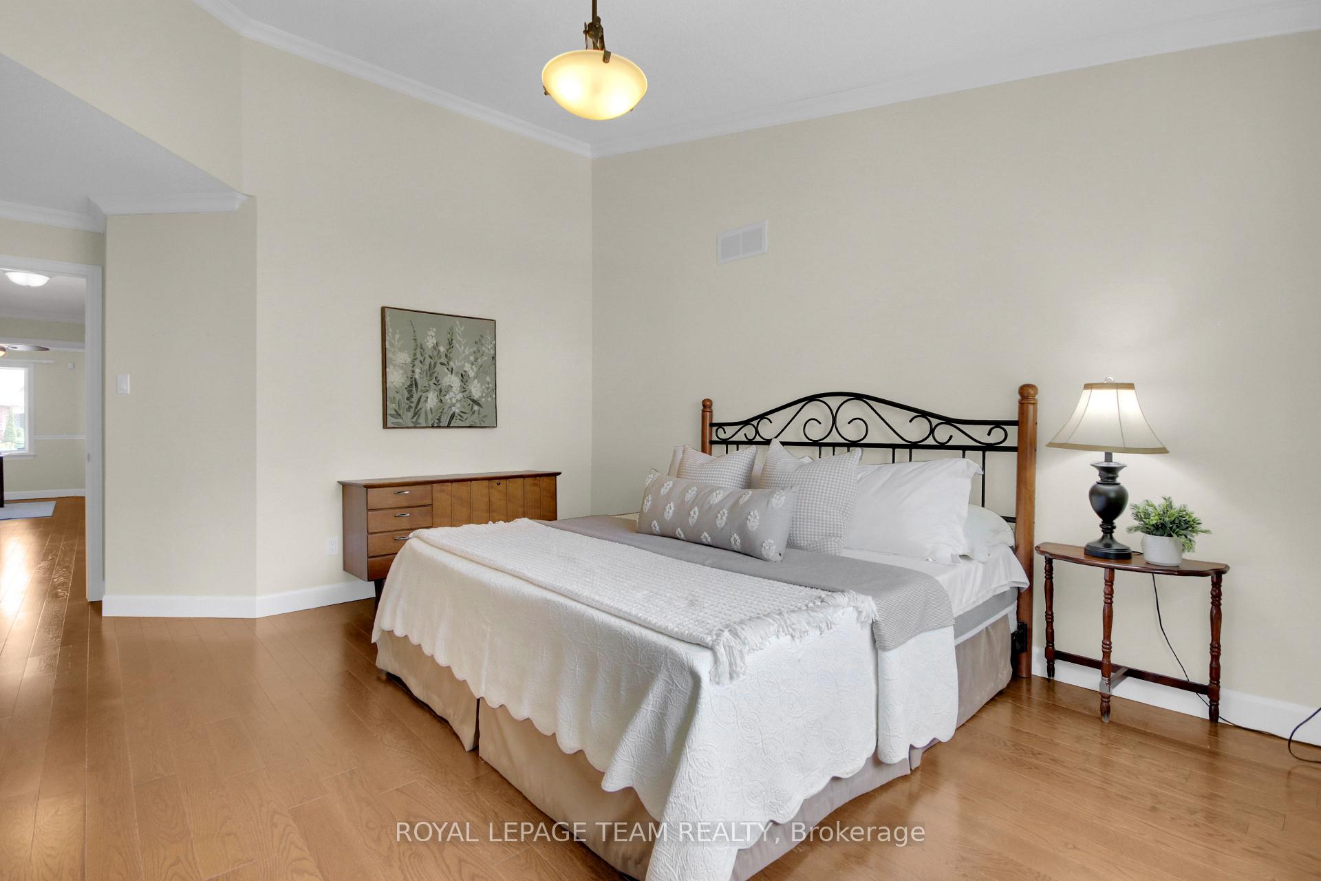 Photo 25 of 83 Waterthrush Crescent, Ottawa, Kanata - Bridlewood — HOMEH