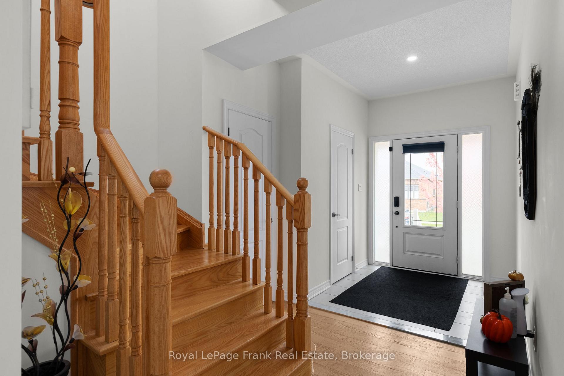 Photo 10 of 18 Stoddart Street, Brock, Beaverton — HOMEH
