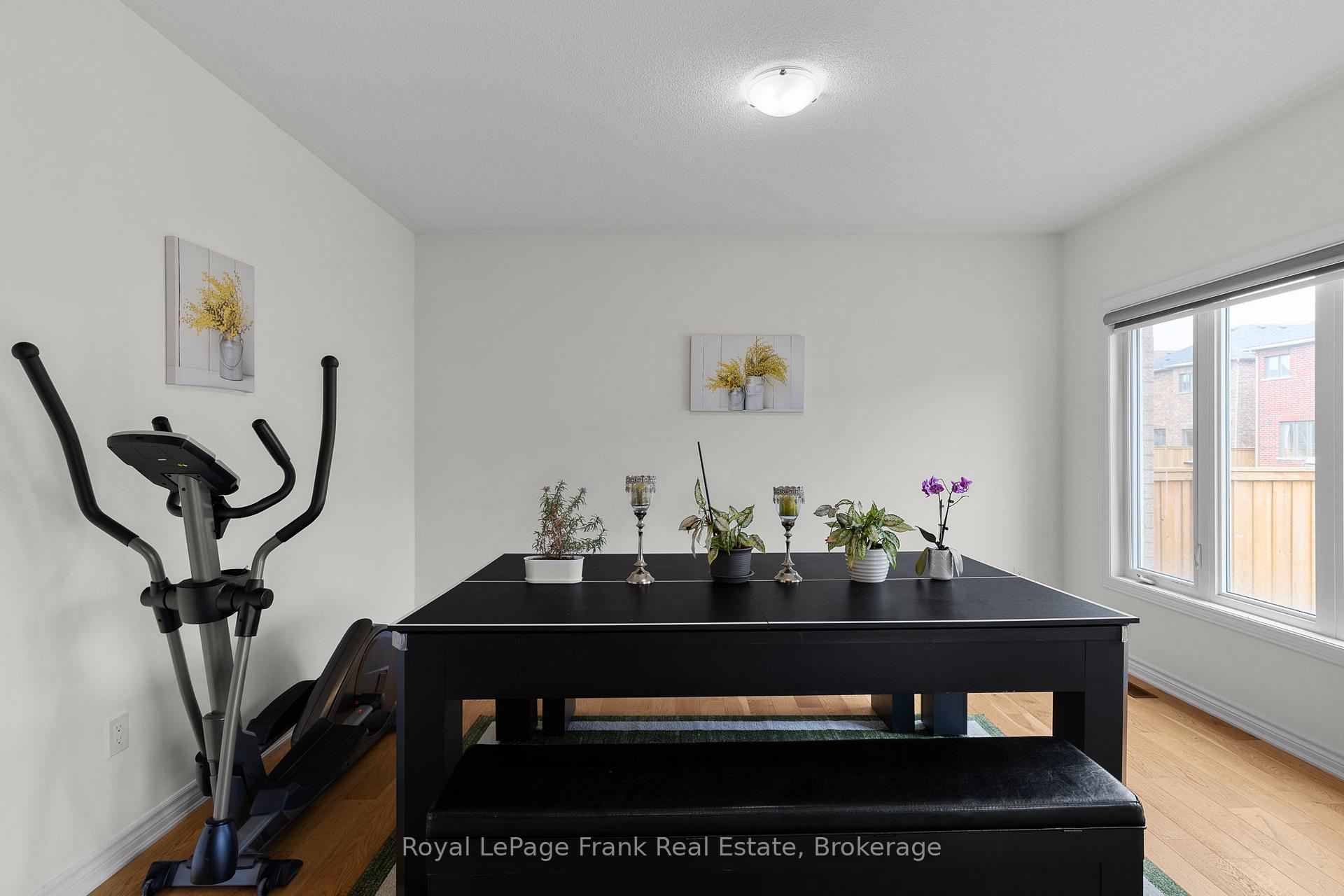 Photo 24 of 18 Stoddart Street, Brock, Beaverton — HOMEH