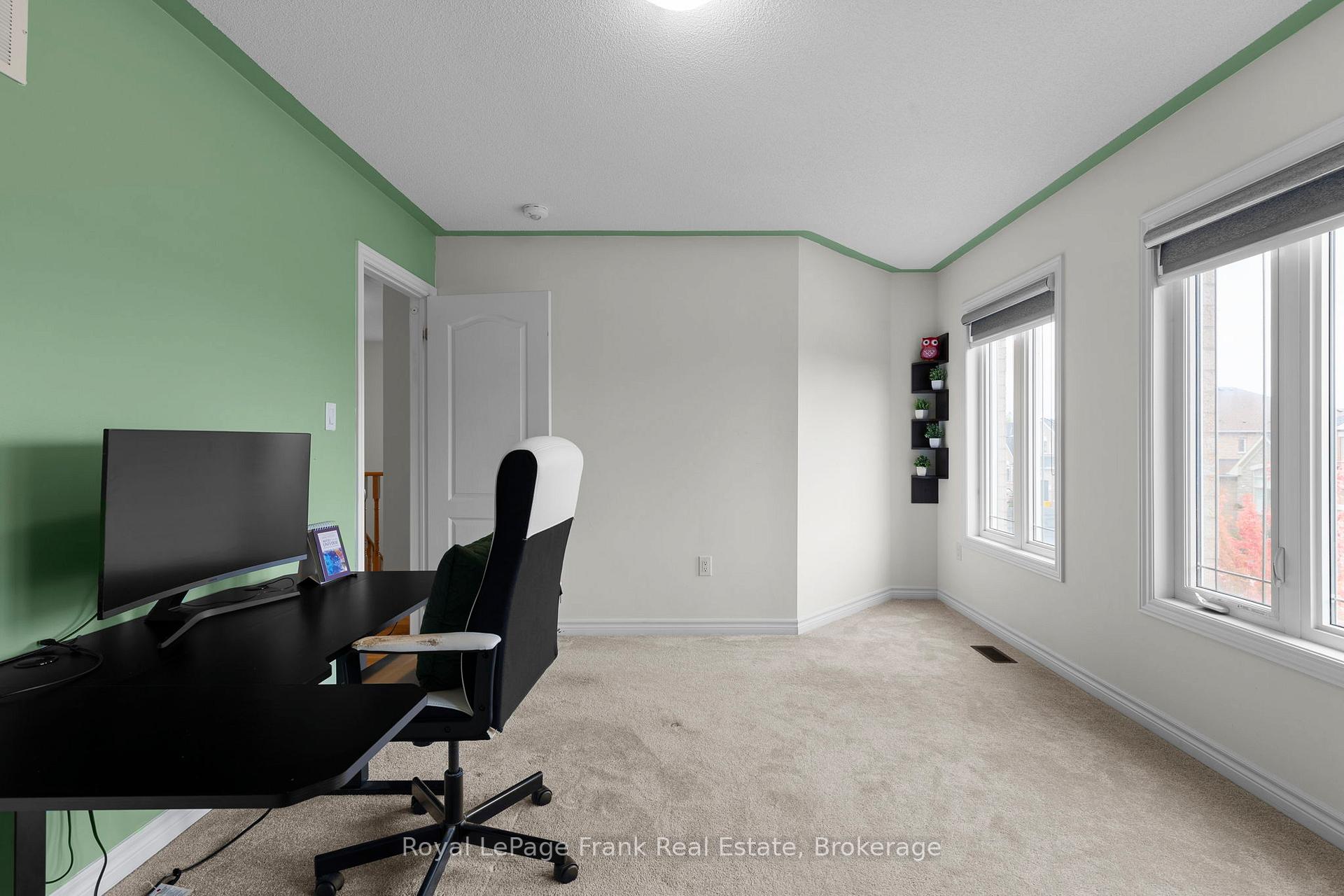 Photo 30 of 18 Stoddart Street, Brock, Beaverton — HOMEH