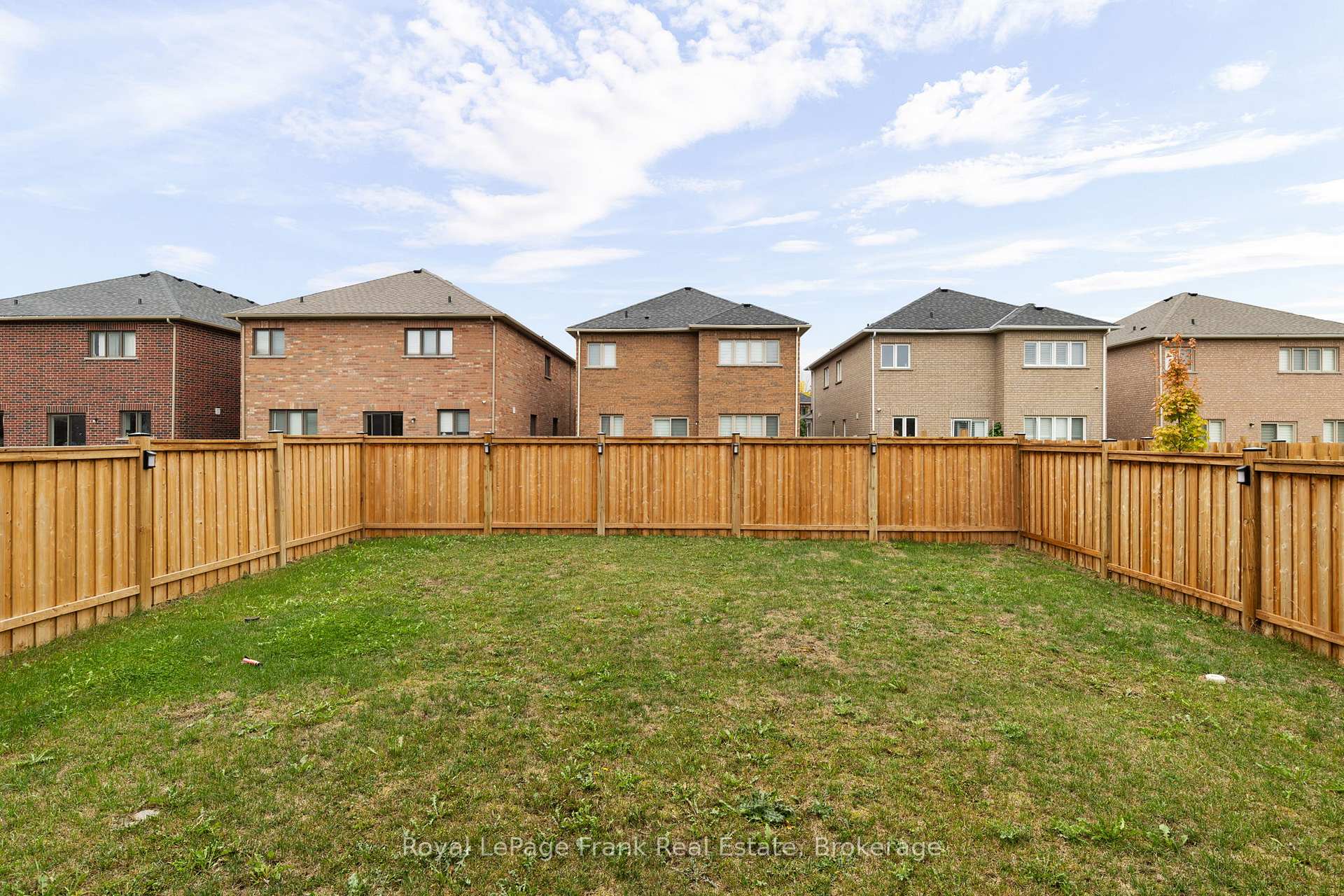 Photo 49 of 18 Stoddart Street, Brock, Beaverton — HOMEH