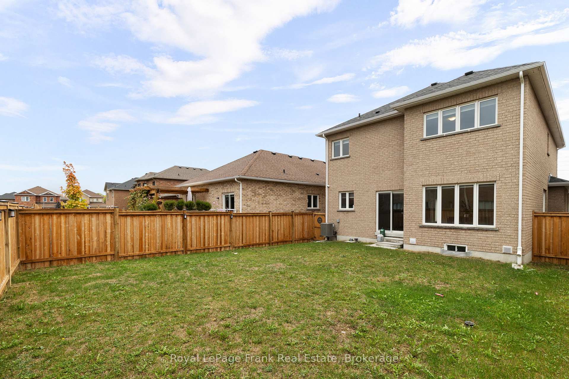 Photo 50 of 18 Stoddart Street, Brock, Beaverton — HOMEH