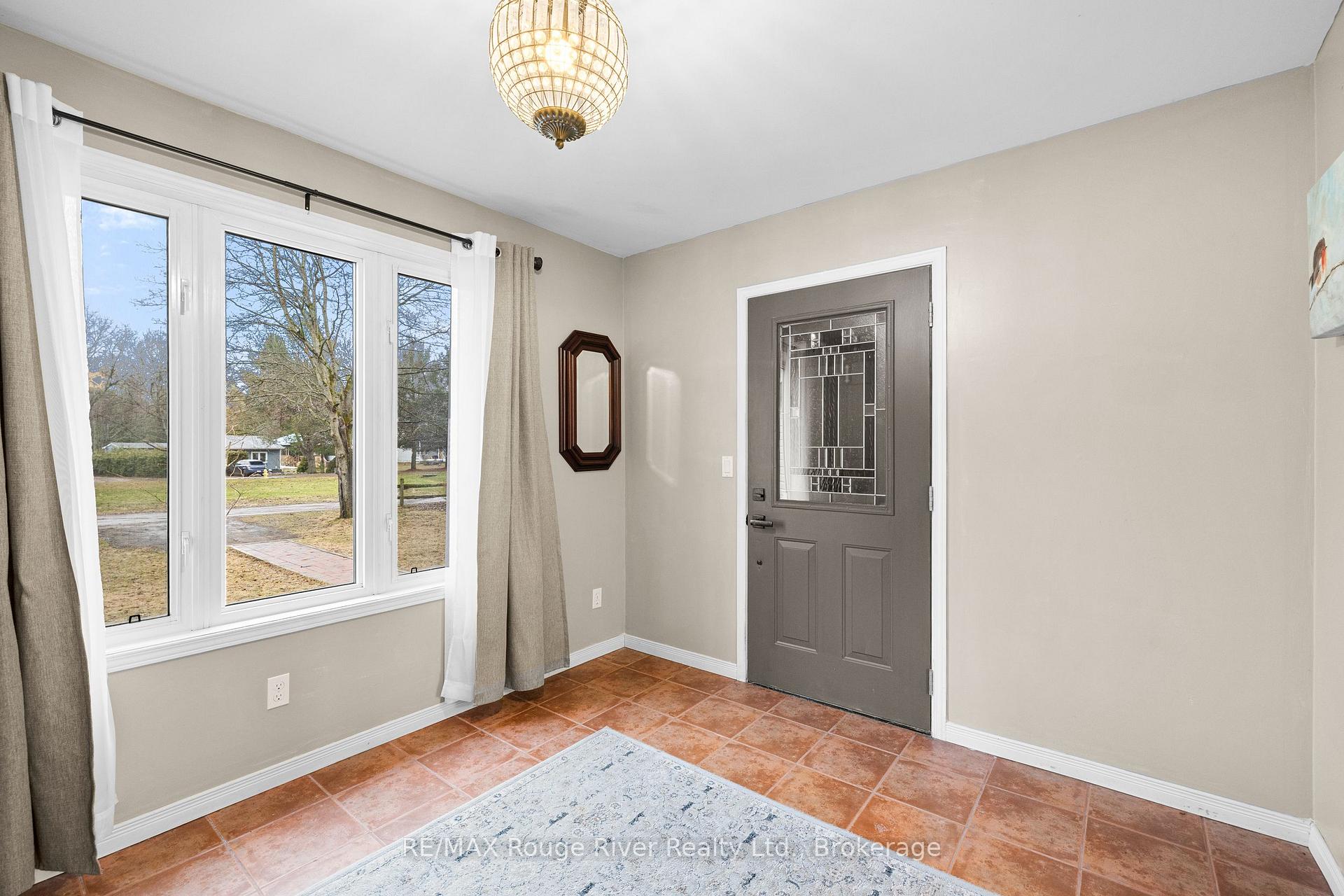 Photo 4 of Unit 14, 10126 Longsault Road, Clarington, Rural Clarington — HOMEH