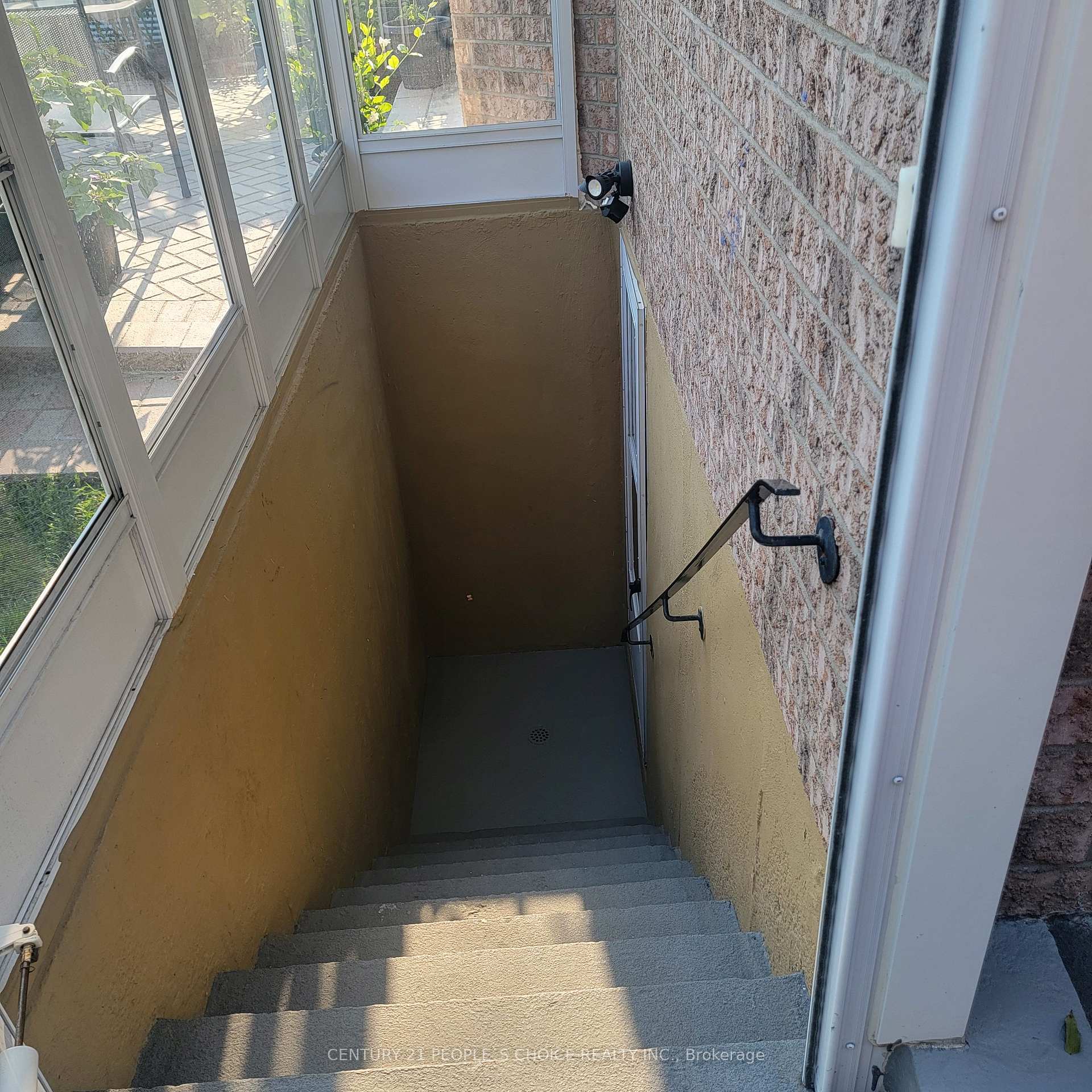 Photo 3 of Unit Bsmt, 31 Pinecone Drive, Etobicoke, West Humber-Clairville — HOMEH