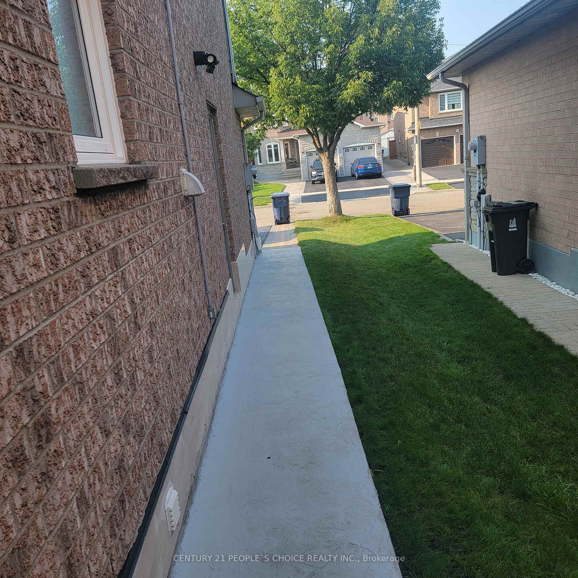 Photo 17 of Unit Bsmt, 31 Pinecone Drive, Etobicoke, West Humber-Clairville — HOMEH