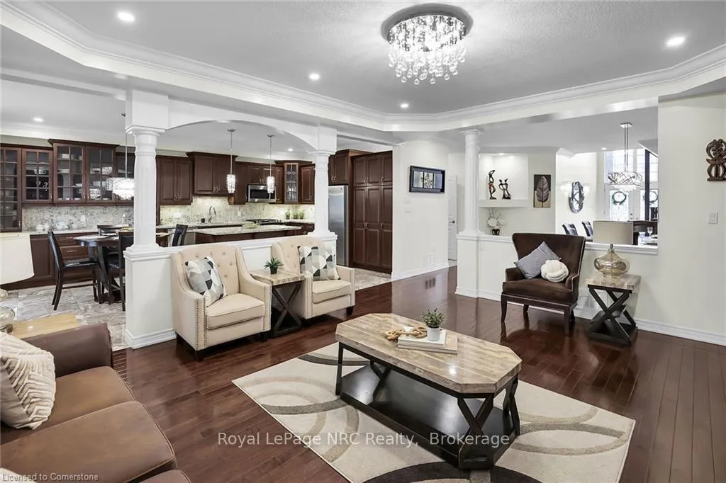Photo 10 of 183 Chambers Drive, Hamilton, Meadowlands — HOMEH