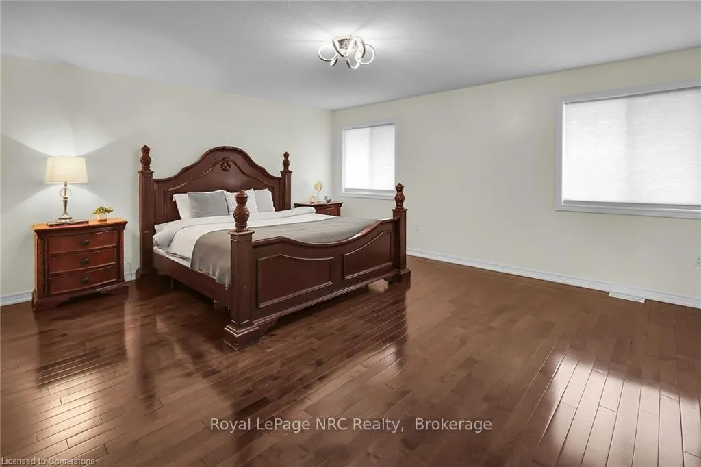 Photo 15 of 183 Chambers Drive, Hamilton, Meadowlands — HOMEH