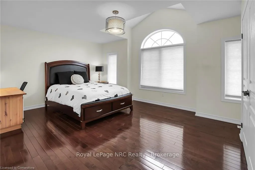 Photo 20 of 183 Chambers Drive, Hamilton, Meadowlands — HOMEH