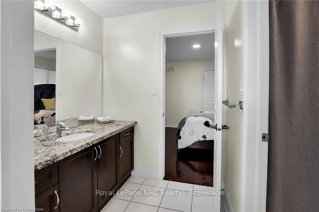 Photo 22 of 183 Chambers Drive, Hamilton, Meadowlands — HOMEH