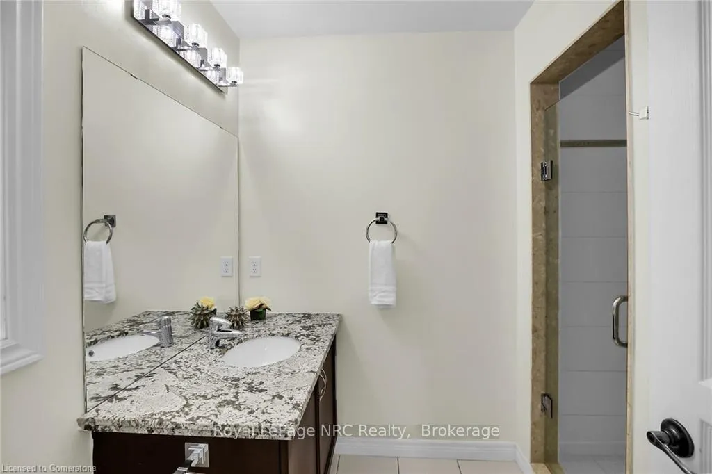 Photo 27 of 183 Chambers Drive, Hamilton, Meadowlands — HOMEH