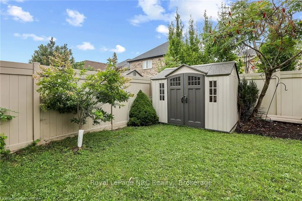Photo 38 of 183 Chambers Drive, Hamilton, Meadowlands — HOMEH