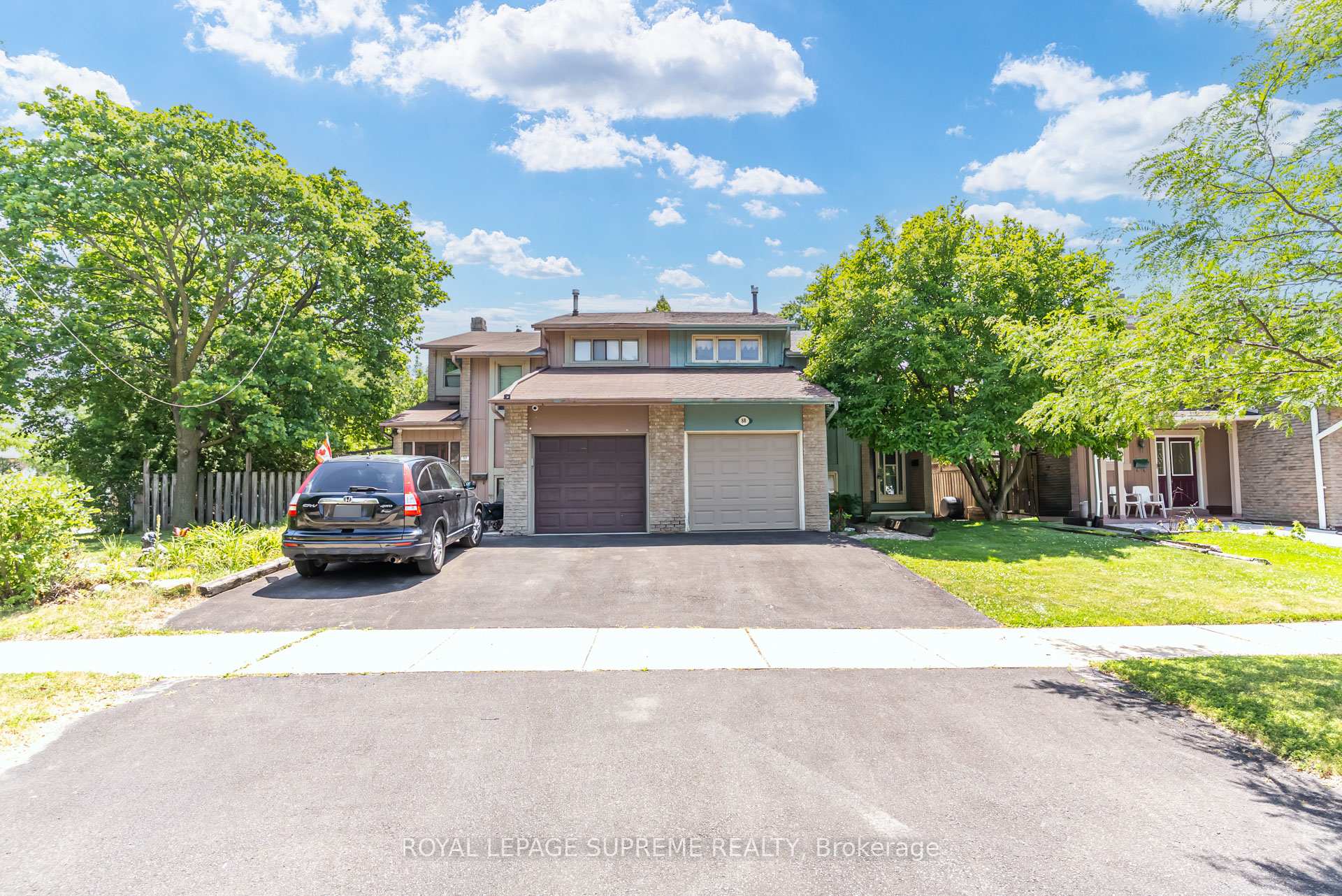Photo 1 of 88 Salisbury Circle, Brampton, Brampton North — HOMEH