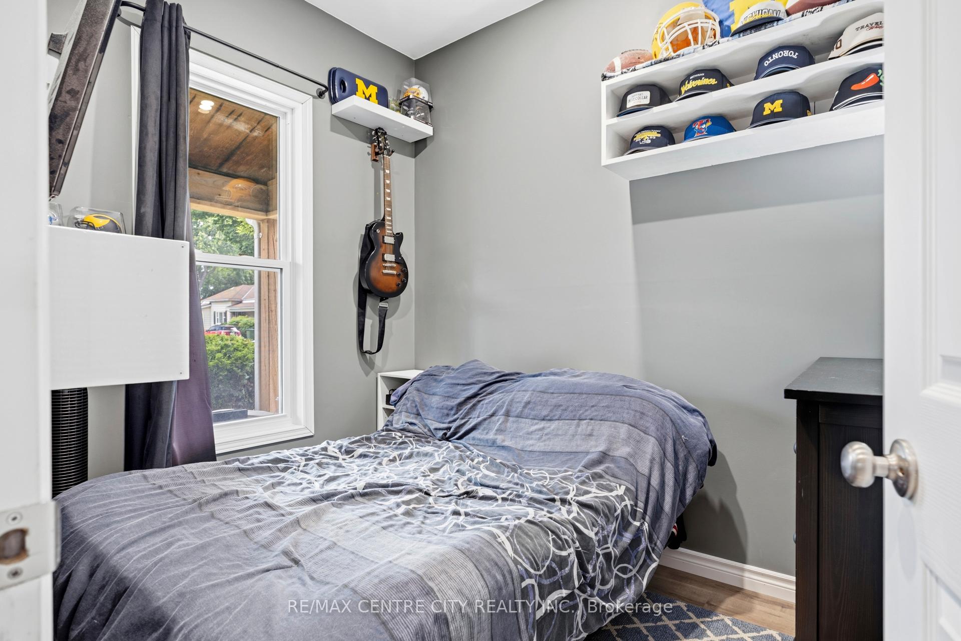 Photo 11 of 43 Arthur Avenue, St. Thomas — HOMEH