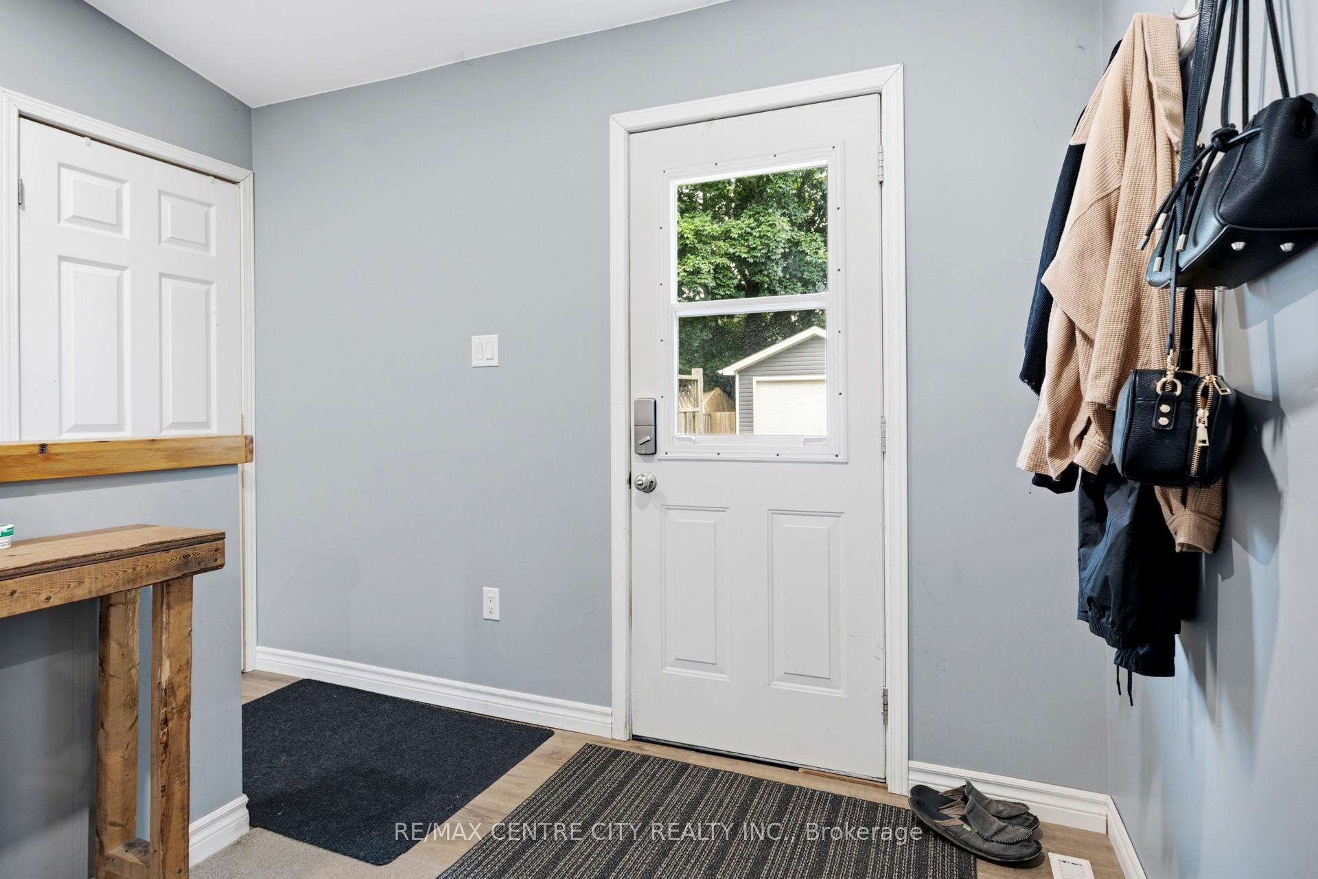 Photo 15 of 43 Arthur Avenue, St. Thomas — HOMEH