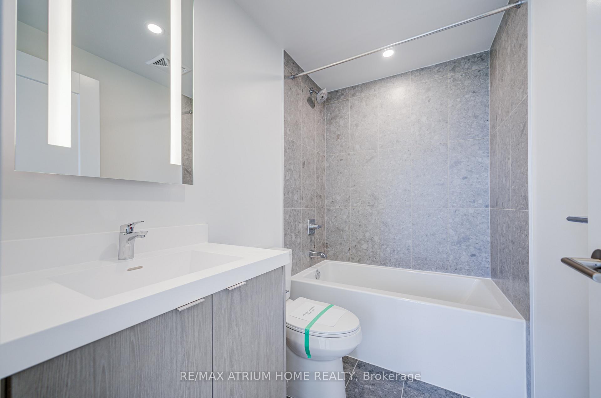 Photo 27 of Unit 1602, 60 Central Park Roadway, Etobicoke, Islington-City Centre West — HOMEH