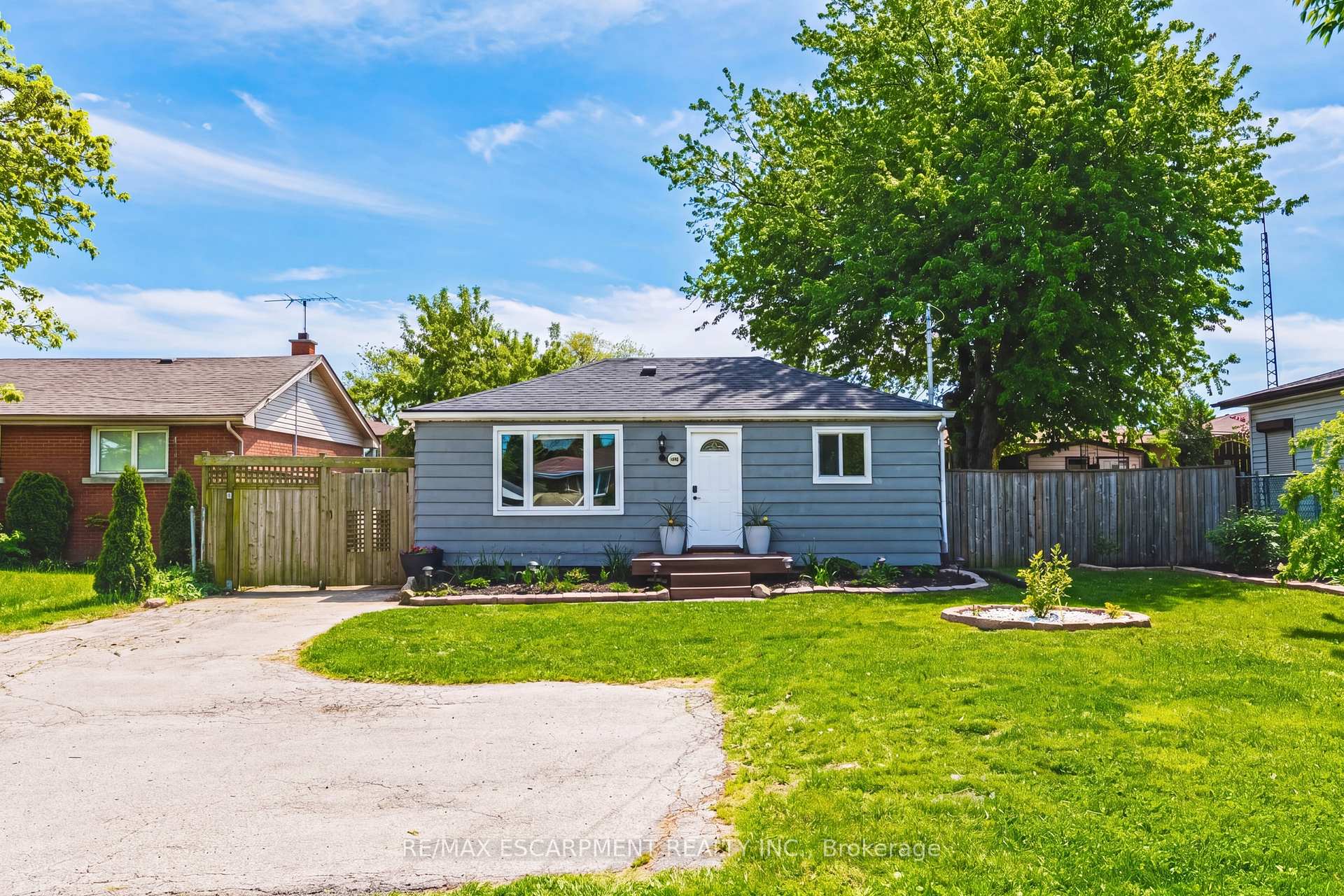 Photo 1 of 546 Mohawk Road E, Hamilton, Lawfield — HOMEH