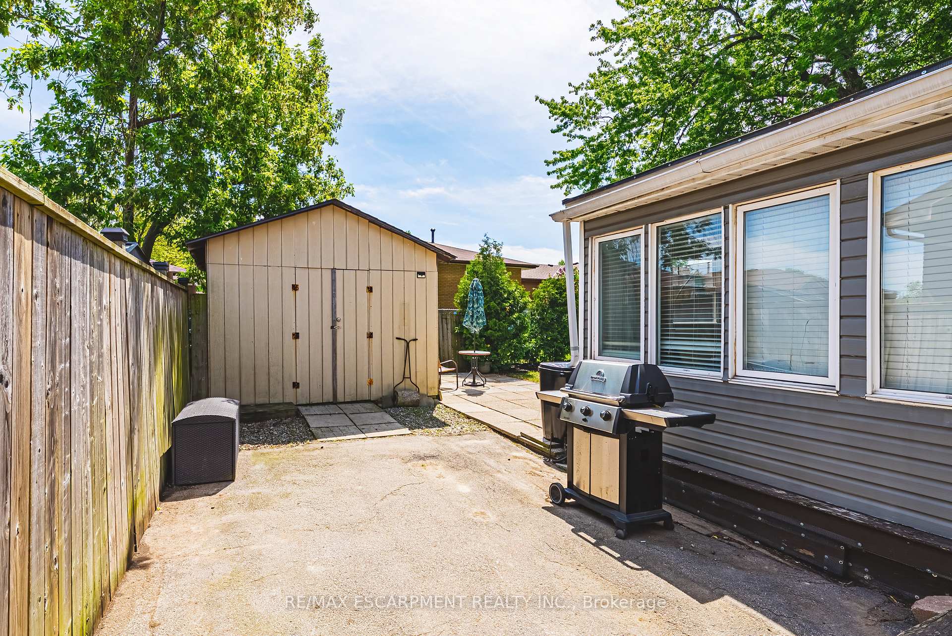 Photo 28 of 546 Mohawk Road E, Hamilton, Lawfield — HOMEH