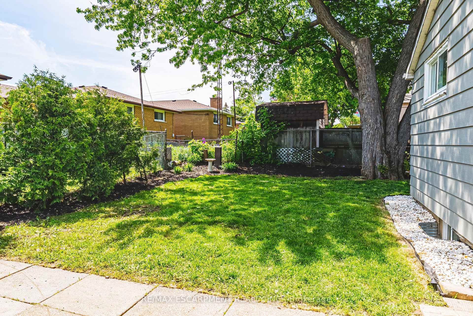 Photo 30 of 546 Mohawk Road E, Hamilton, Lawfield — HOMEH