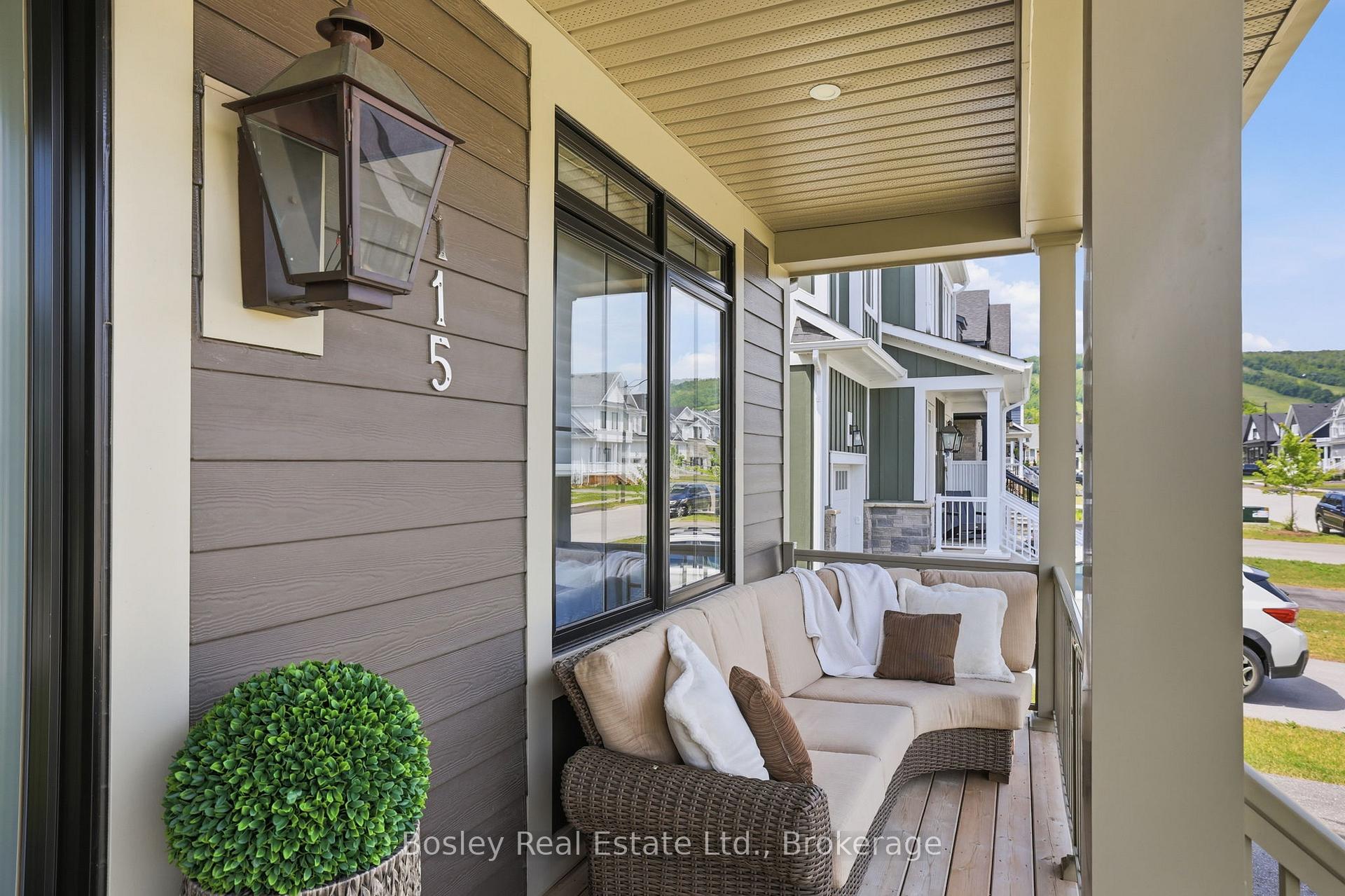 Photo 7 of 115 Black Willow Crescent, Blue Mountains — HOMEH