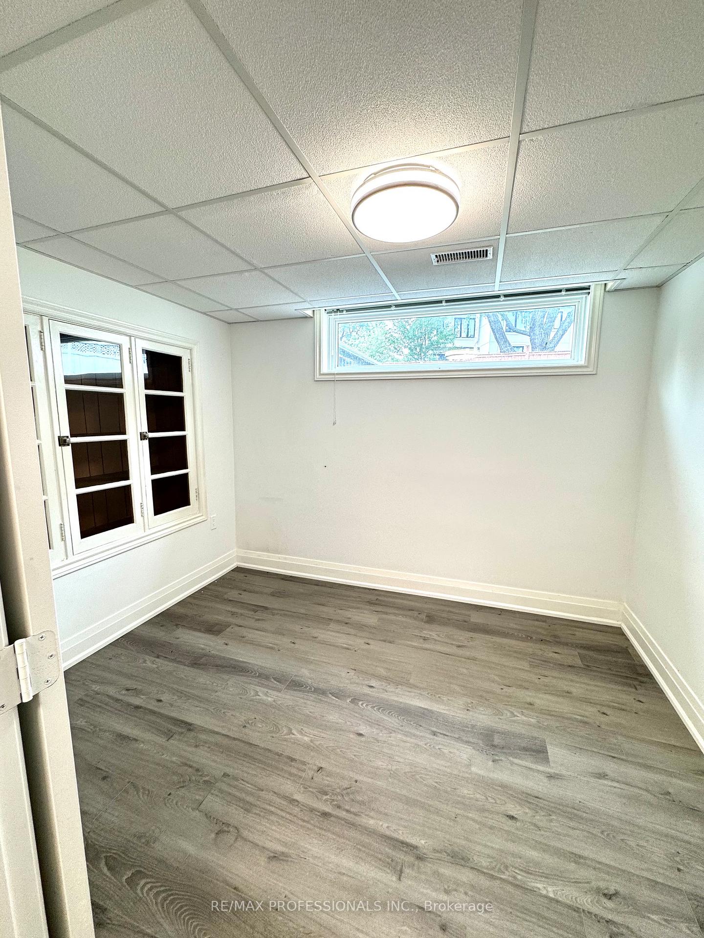 Photo 11 of Unit BSMT, 24 Millburn Drive, Etobicoke, Eringate-Centennial-West Deane — HOMEH