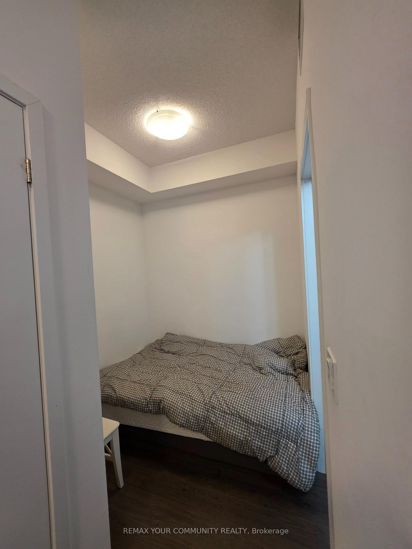 Photo 9 of Unit 1004, 89 Dunfield Avenue, Toronto, Mount Pleasant West — HOMEH