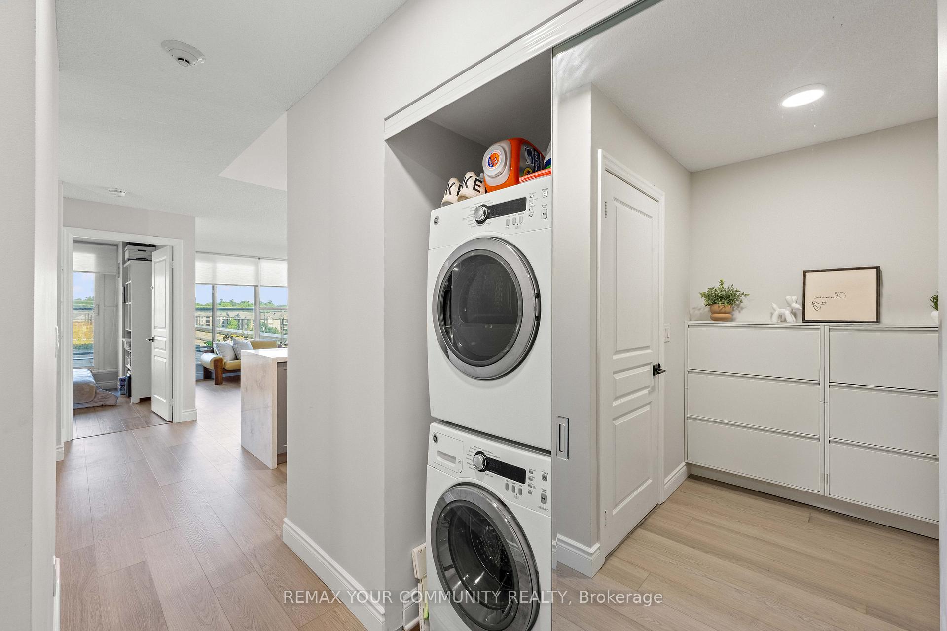 Photo 5 of Unit 609, 1940 Ironstone Drive, Burlington, Uptown — HOMEH