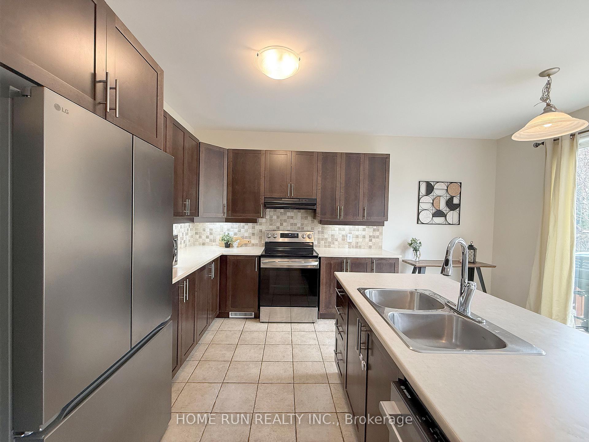 Photo 18 of 108 Sonesta Circle, Ottawa, Stittsville (North) — HOMEH