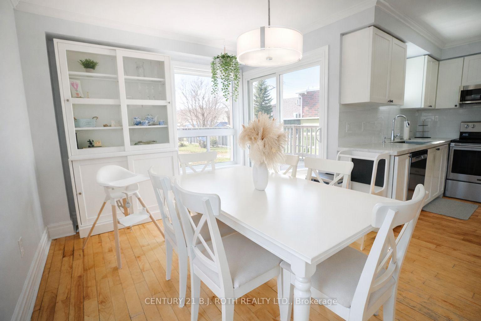 Photo 6 of 9 Laidlaw Drive N, Barrie, West Bayfield — HOMEH