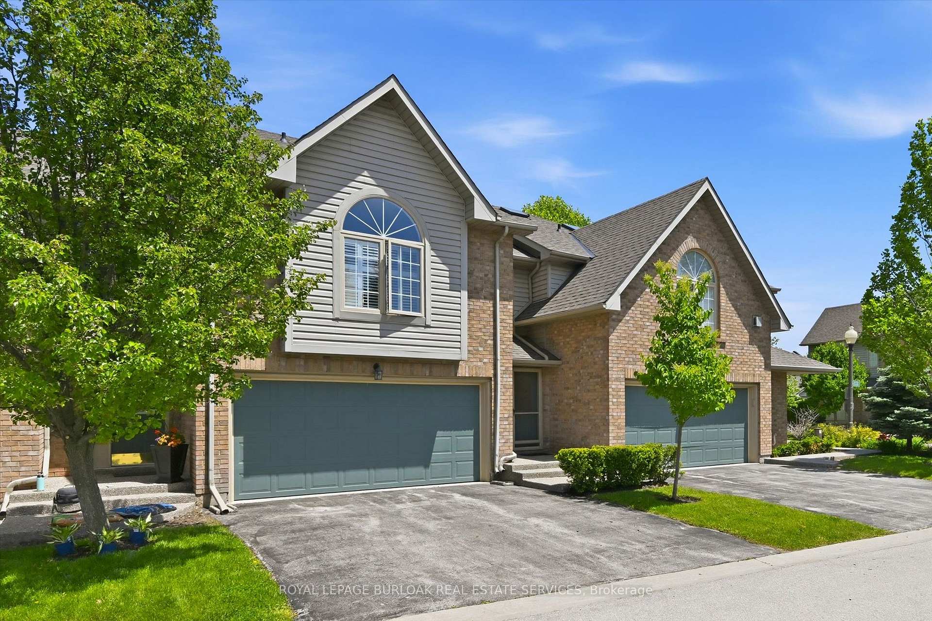 Photo 1 of Unit 19, 3333 New Street, Burlington, Roseland — HOMEH