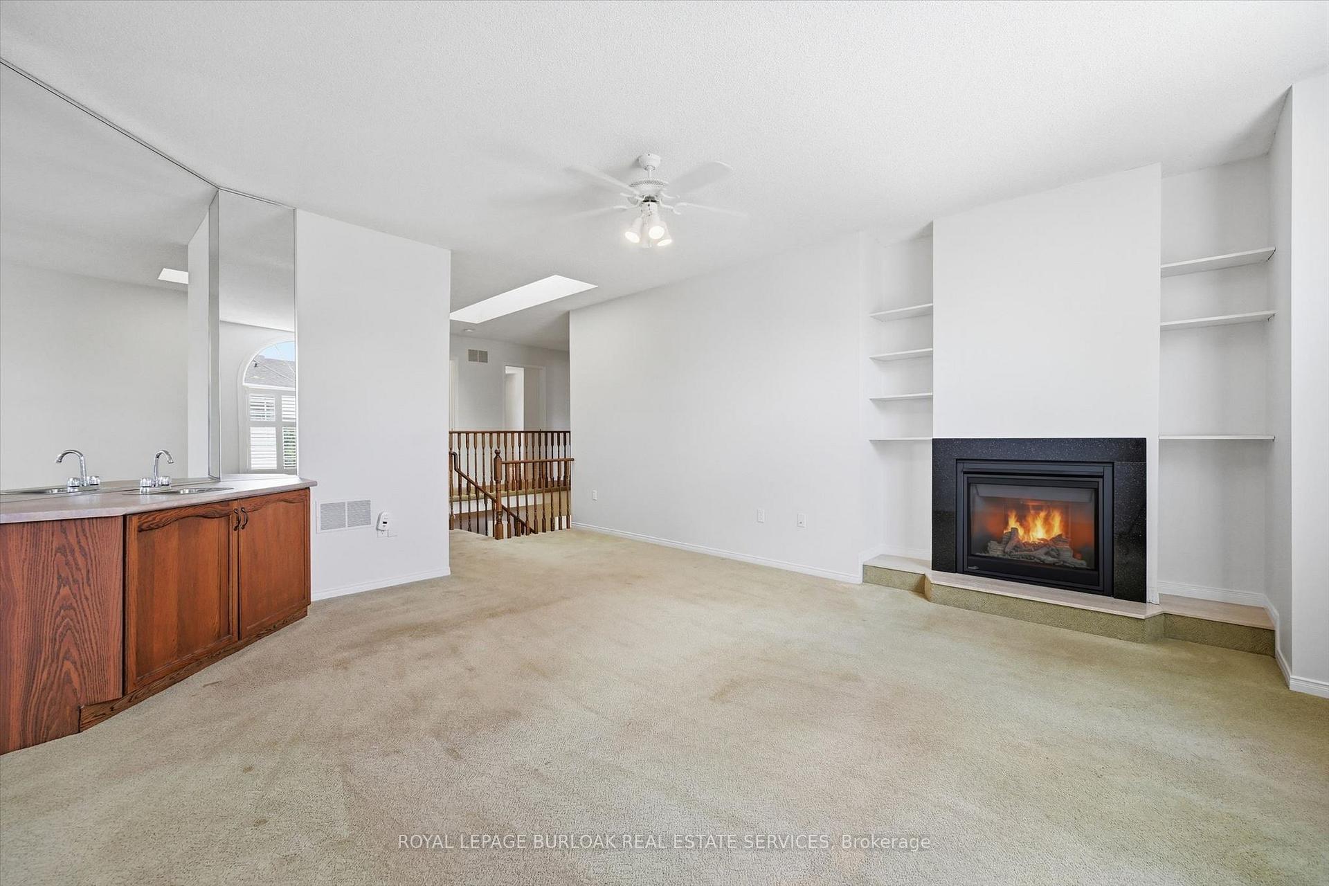 Photo 18 of Unit 19, 3333 New Street, Burlington, Roseland — HOMEH