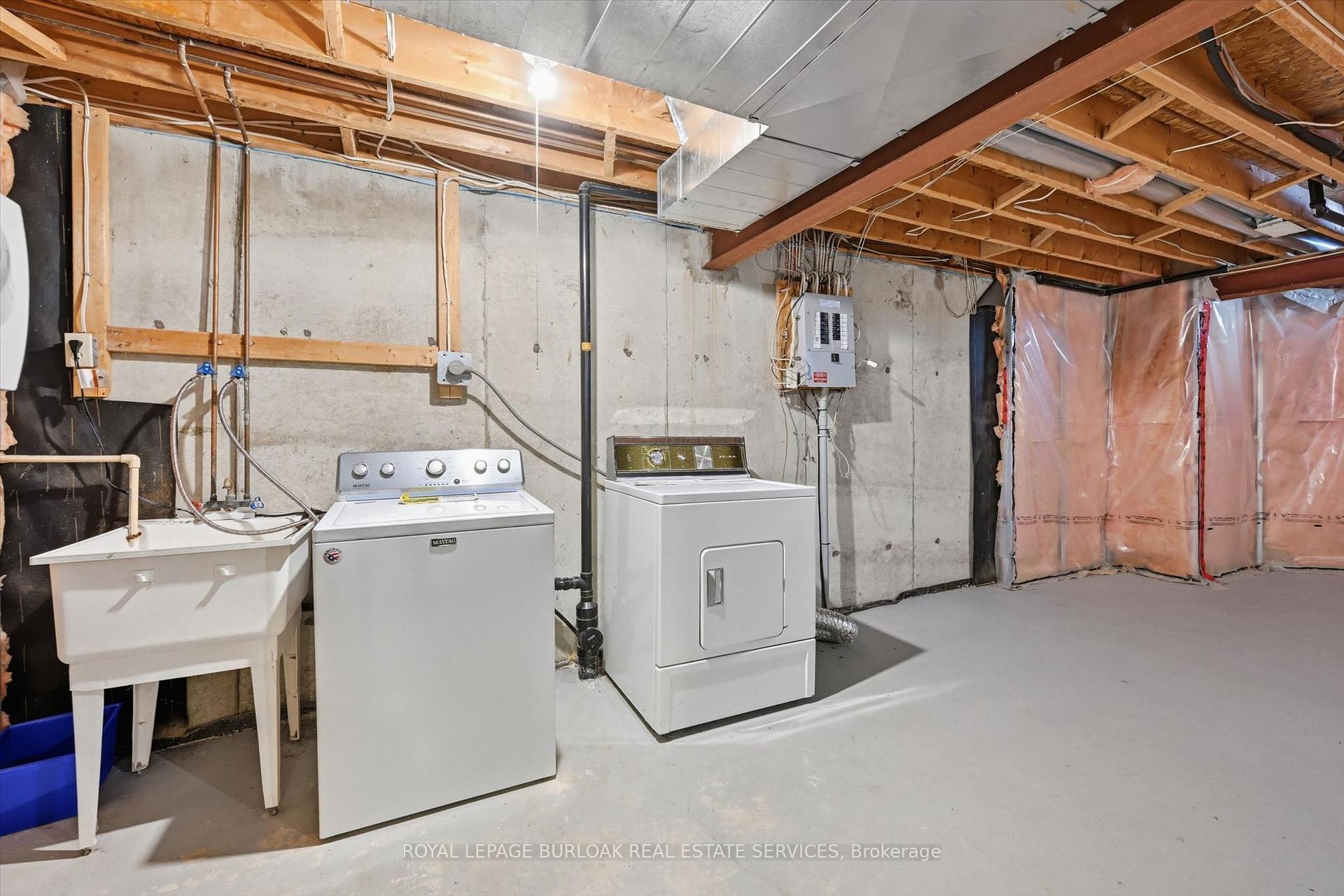 Photo 31 of Unit 19, 3333 New Street, Burlington, Roseland — HOMEH