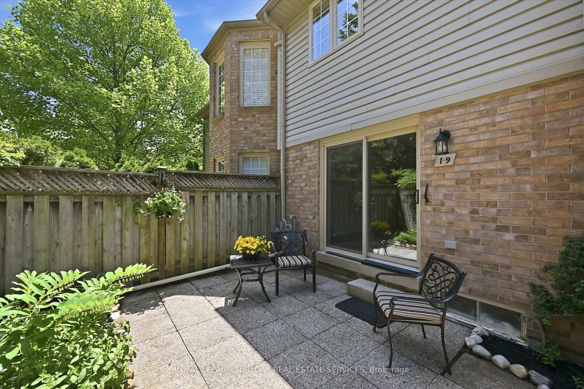 Photo 36 of Unit 19, 3333 New Street, Burlington, Roseland — HOMEH