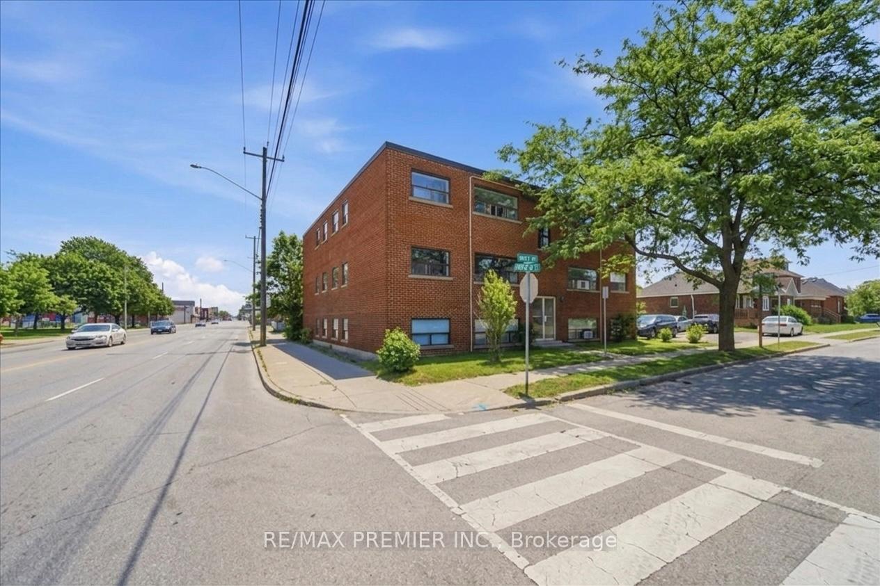 Photo of 280 Weir Street N