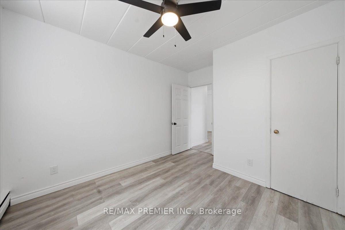 Photo 14 of 280 Weir Street N, Hamilton, Homeside — HOMEH