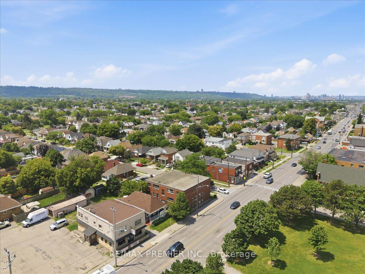 Photo 19 of 280 Weir Street N, Hamilton, Homeside — HOMEH