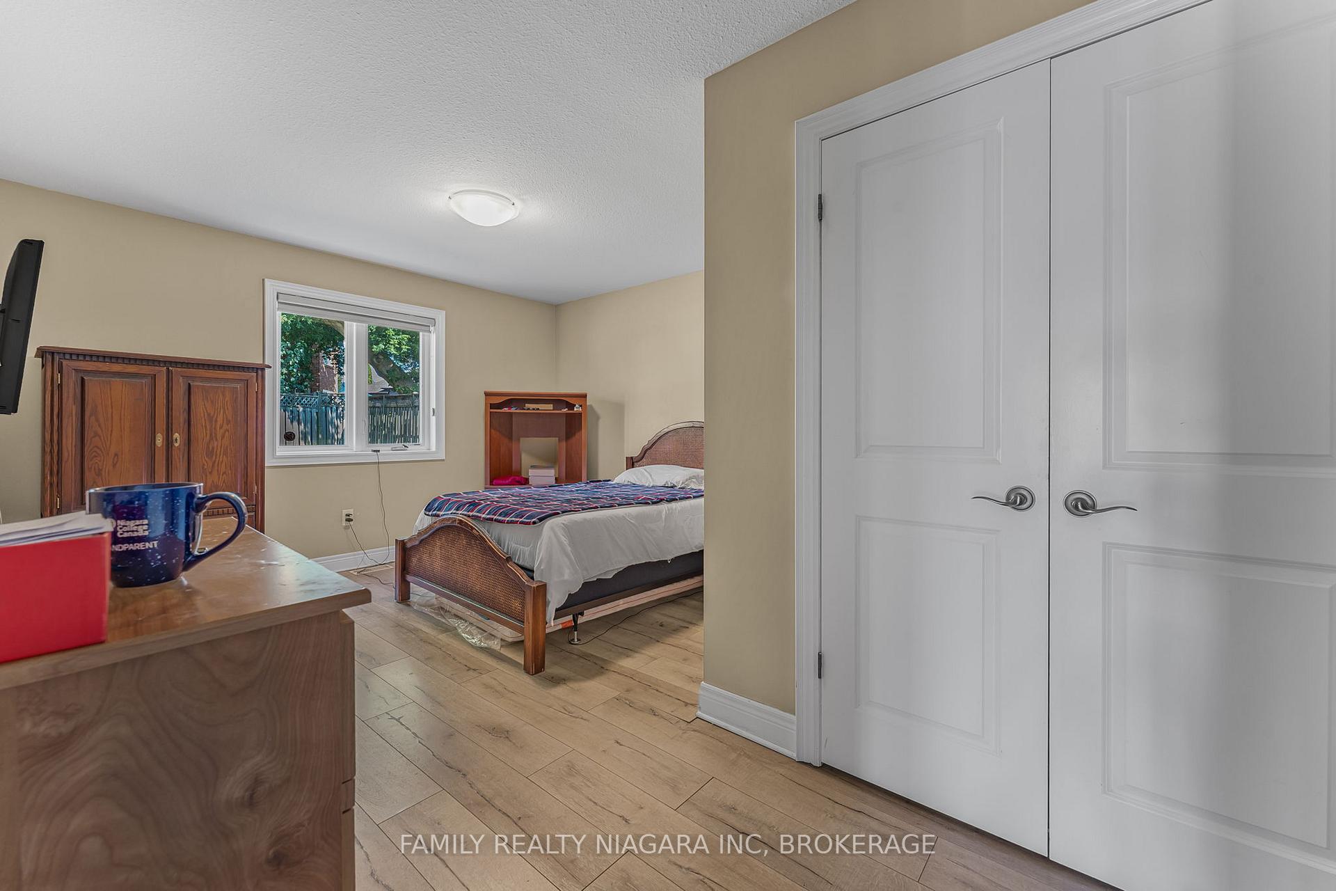Photo 14 of 2715 Portage Road, Niagara Falls, Church's Lane — HOMEH